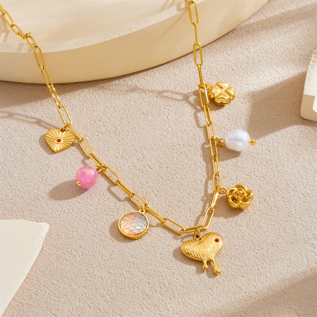 Women's Heart-Shaped Design Necklace with Imitation Pearls